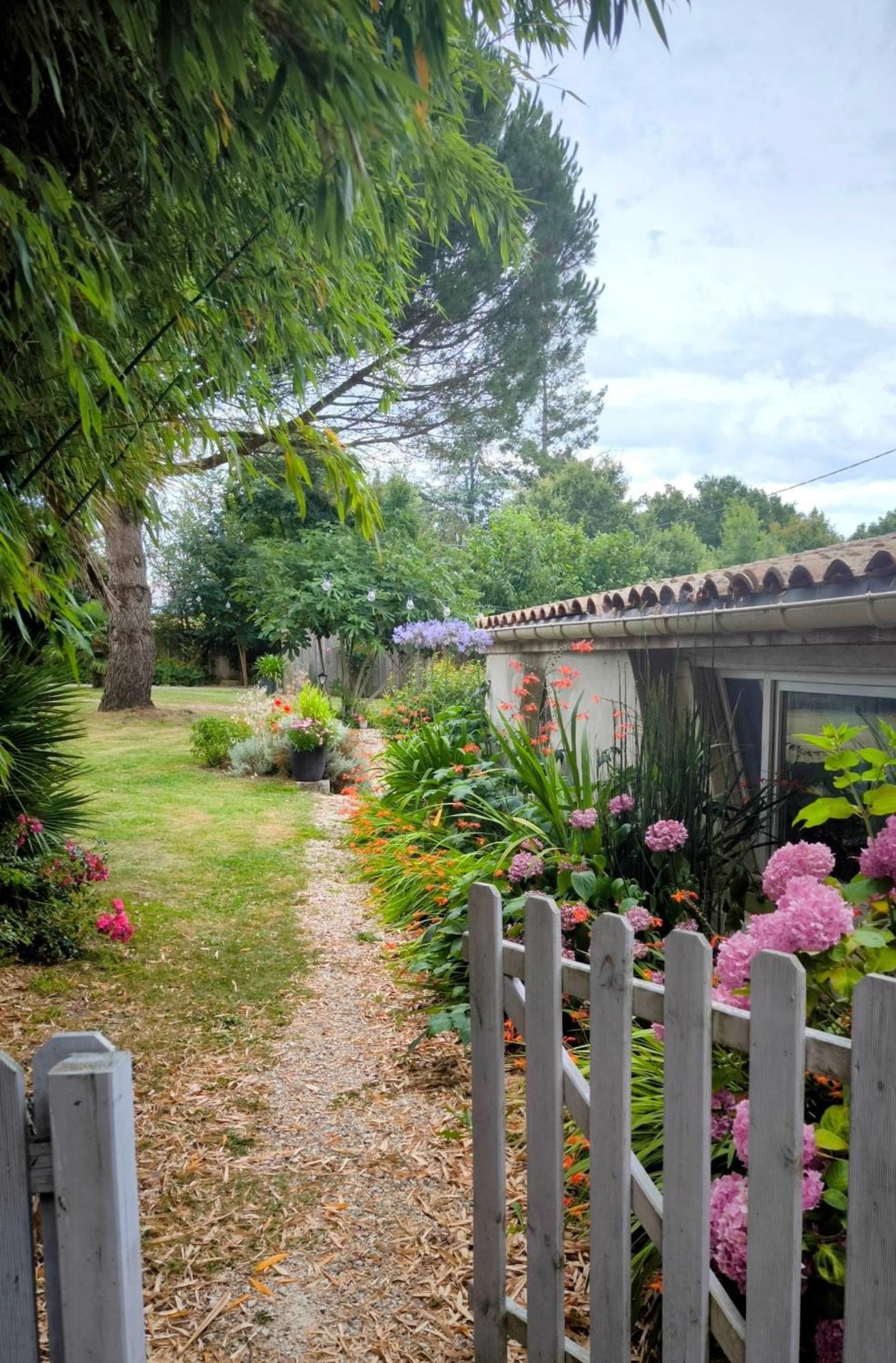 Varzay Autour Du Puits Exterior foto